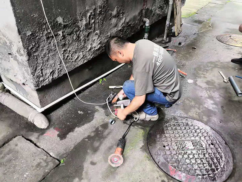 福州陽臺(tái)地漏溢水怎么辦，陽臺(tái)地漏溢水原因有哪些